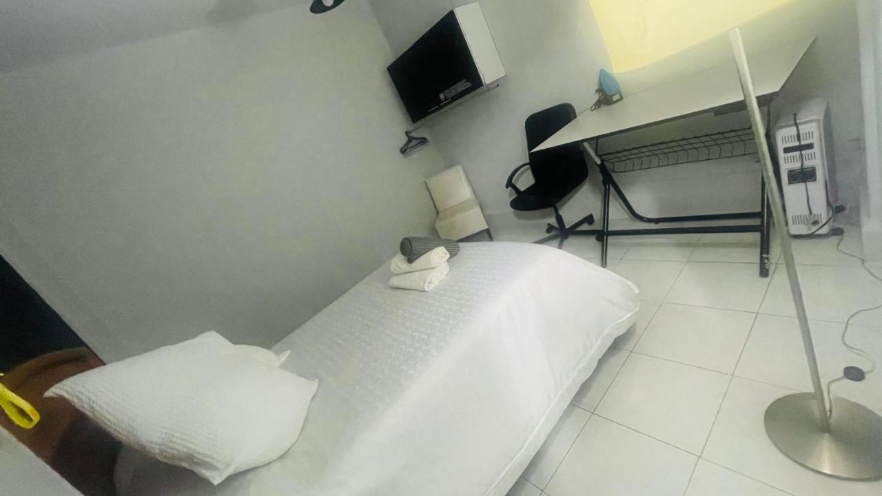 Hostal Letys Place Emilio Mexico City Exterior photo
